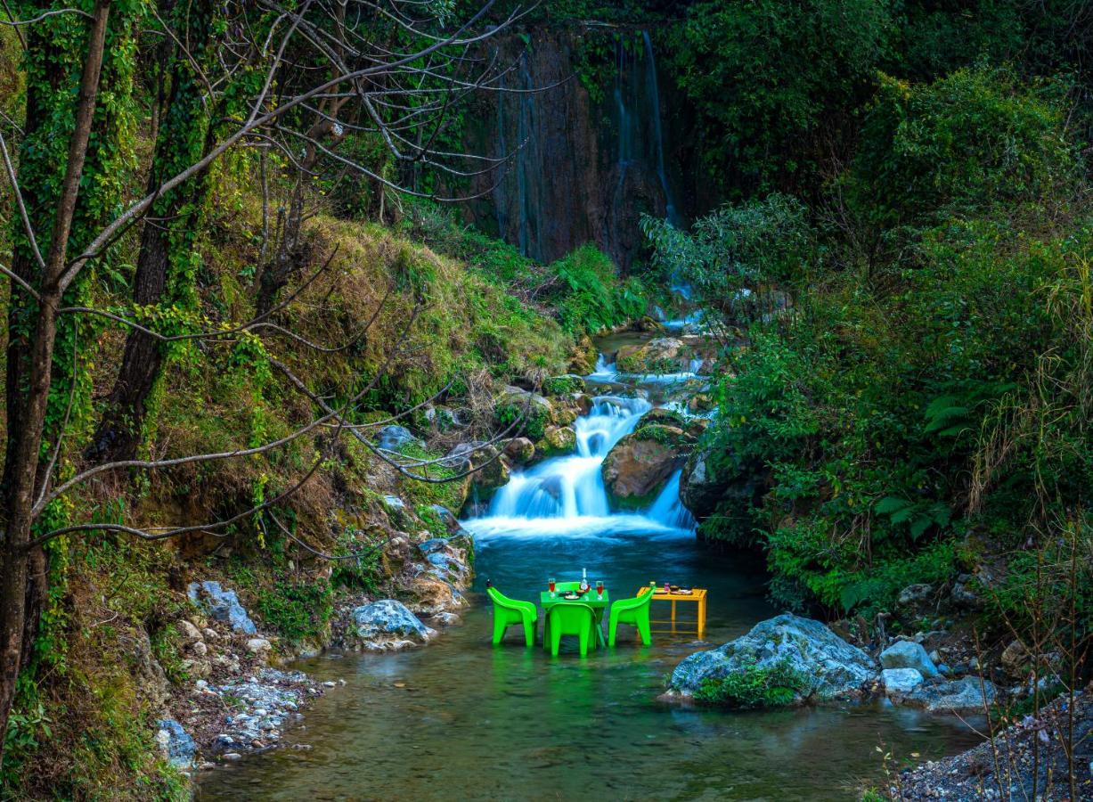 The Hosteller Mussoorie By The Streamside, Kempty Ngoại thất bức ảnh