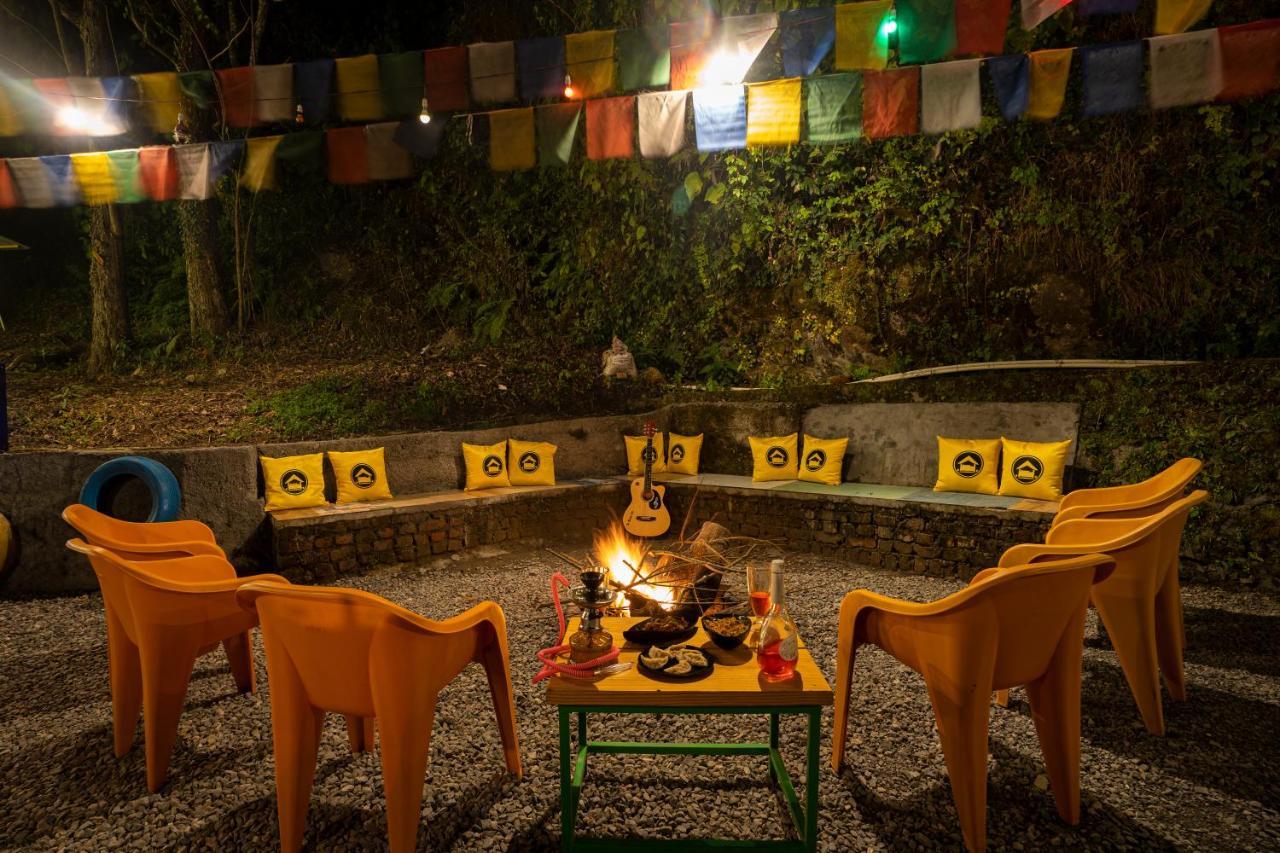 The Hosteller Mussoorie By The Streamside, Kempty Ngoại thất bức ảnh
