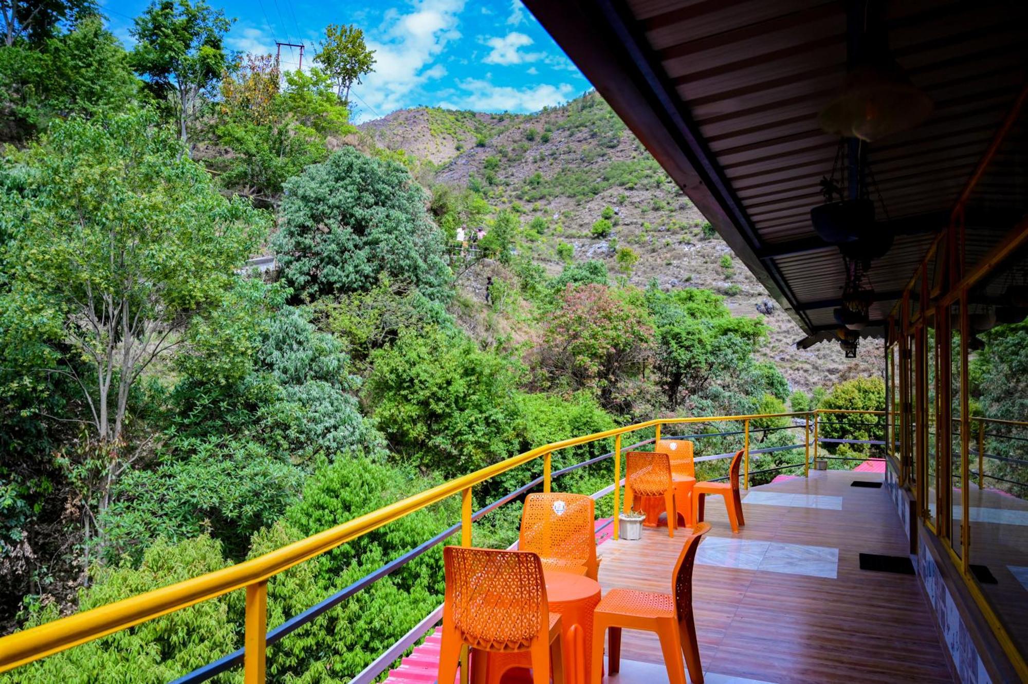 The Hosteller Mussoorie By The Streamside, Kempty Ngoại thất bức ảnh