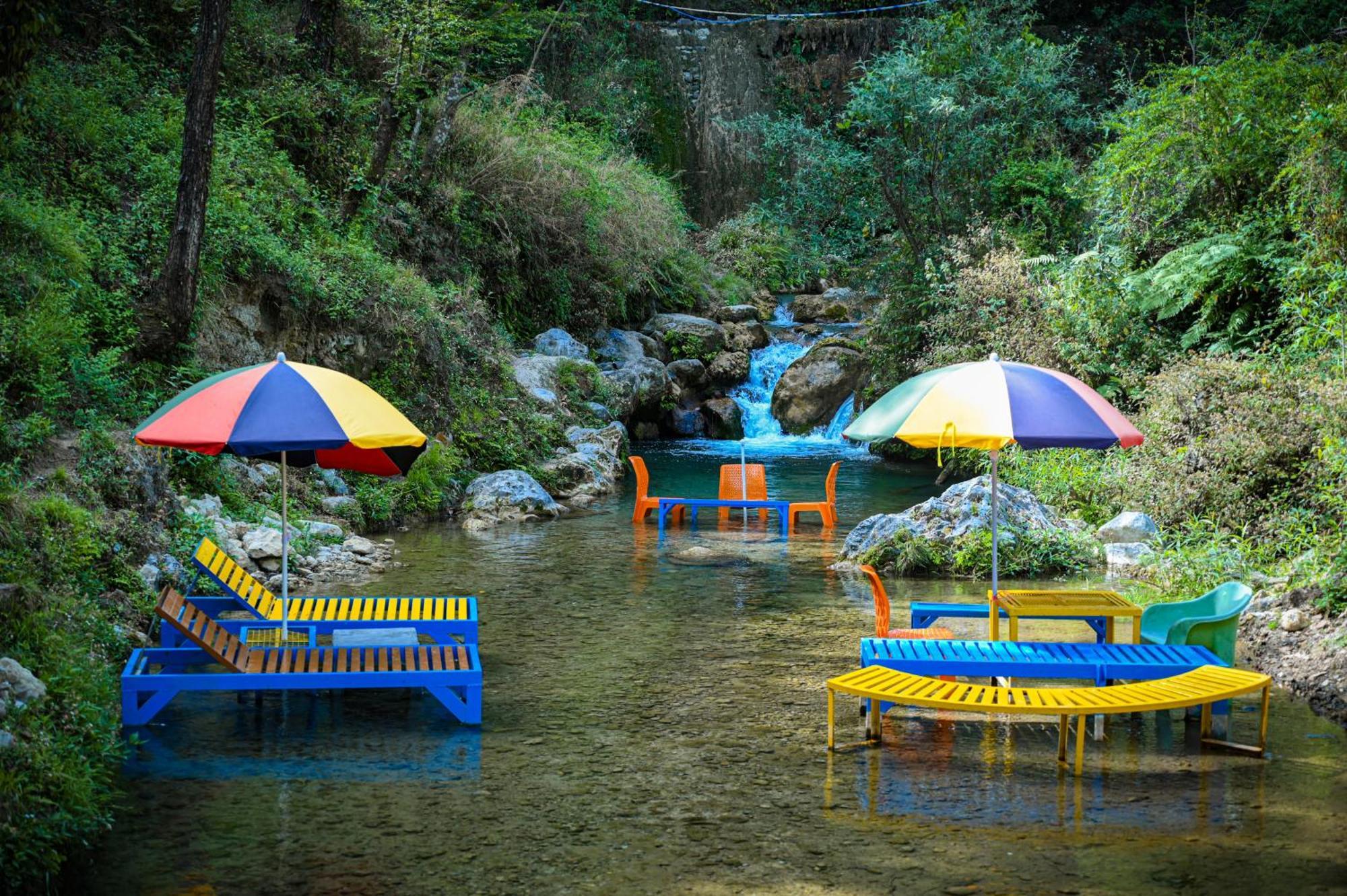 The Hosteller Mussoorie By The Streamside, Kempty Ngoại thất bức ảnh