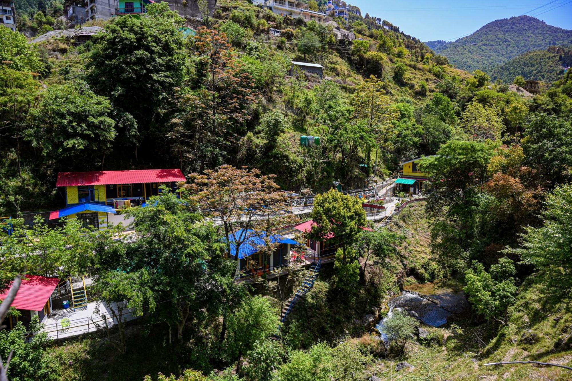 The Hosteller Mussoorie By The Streamside, Kempty Ngoại thất bức ảnh